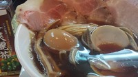 「はまぐりラーメン　950円」@くそオヤジ最後のひとふりの写真