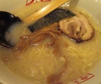 「九十九とんこつラーメン」@九十九ラーメン 津田沼店の写真
