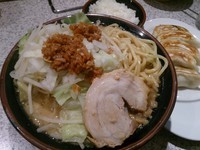 「豚そば」@横浜家系ラーメン たくみ家 土浦阿見店の写真