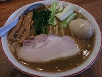 「強烈煮干そば　（大盛り：無料）　＋味玉：サービス券」@凌駕IDEAの写真