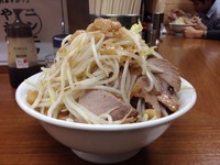 「ラーメン、麺硬め、野菜チョイ増し」@ラーメンの店 どでん 北浦和店の写真