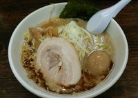 「豚醤背脂らーめん　650円」@屋台らーめん めん吉 新松戸店の写真