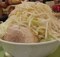 「ラーメン720円+大盛30円(ニンニクヤサイW)」@ジャンクガレッジ イオンレイクタウンmori店の写真