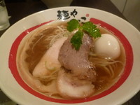 「味玉塩そば」@麺や でこの写真