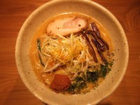 「辛バリ味噌らーめん 950円」@つじ田 味噌の章 飯田橋店の写真