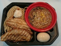 「中華蕎麦 とみ田【王道の濃厚豚骨魚介】」@大つけ麺博 ご当地つけ麺GPの写真