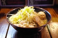 「ラーメン(ニンニク・アブラ)750円」@麺や豚髭の写真
