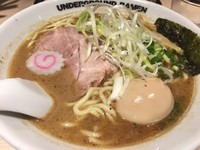 「ラーメン 780円 （Ｌ :麺量250g） 味玉 100円」@TOKYO UNDER GROUND RAMEN 頑者の写真