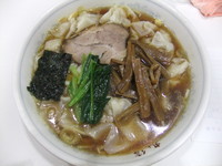 「ワンタンメン（810円）」@中華そば 丸信の写真