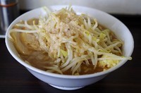 「ラーメン(ニンニク・アブラ)700円」@らーめん虎丸の写真
