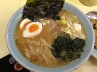 「ラーメン・半炒飯セット＋玉子（￥900＋￥50）」@ラーメン ヤマト 善部店の写真