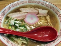 「豚骨中華そば（６８０円）」@麺屋あがらの写真