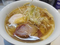 「熟成淡麗麺　730円」@鶏湯ラーメン ばふ。の写真
