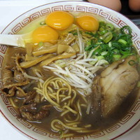 「熟成とんこつ 豚バラ入り 810円」@ラーメン東大 大道本店の写真