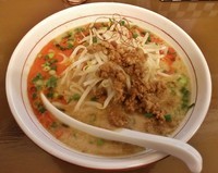 「担々麺（背脂入り） \840」@東京担々麺 ゴマ哲の写真