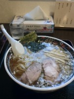 「醤油ラーメン」@めん家 銀六の写真