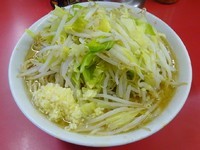 「小ラーメン（700円）ヤサイニンニク」@ラーメン二郎 桜台駅前店の写真