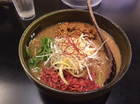 「濃厚ごまみそ担々麺(1000円)」@東京スタイルみそラーメン ど・みそ ららぽーと豊洲店の写真