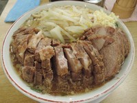 「らーめん中 豚一本」@肉汁らーめん 公 kimiの写真