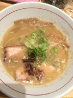 「白湯そば780円」@地球の中華そばの写真