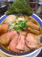 「特製鴨煮干しそばプラス替え玉」@丸め～背脂煮干～の写真