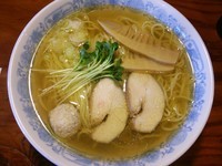 「鶏そば一番絞り（塩）＋大盛」@中華そばつけそば 千思萬考の写真