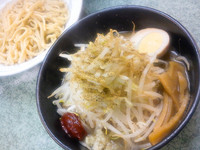 「ぶた入りつけ麺 950円＋野菜マシ」@ラーメン二郎 新宿小滝橋通り店の写真