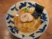 「らーめん780円＋ちゃーしゅーごはん150円」@麺屋ぬかじの写真