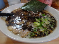 「黒とんこつ　700円」@博多拉麺 KAZUの写真