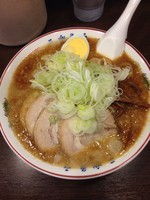 「特製元チャーシューラーメン➕麺硬め➕薬味多め」@亀戸元楽の写真