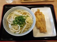 「かけうどん（温・1玉）＋かしわ天」@讃岐うどん 條辺の写真