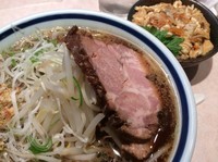 「醤油ラーメン＋おにぎり」@神名備の写真