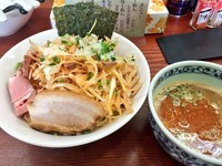 「イリコの味噌つけ麺 + ニボラー油の和えネギトッピング」@良温(Ra-on)の写真