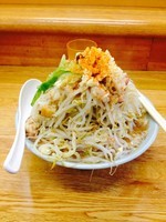 「ラーメン　ニンニク野菜脂　650円」@ラーメン そらの写真