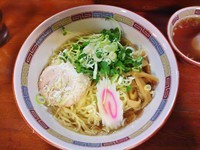 「油そば(660円)+中盛り(50円)」@宝華らぁめんの写真