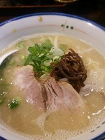 「砦ラーメン700円+替え玉150円+明太子お握り220円」@麺の坊 砦の写真