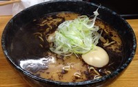 「黒味噌らーめん(週替わり)＋ライス(760円＋100円)」@麺処福吉ATSUSHIの写真