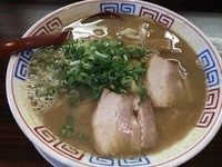 「濃厚煮干し中華そば【限定】」@煮干しらあめん 燕黒の写真