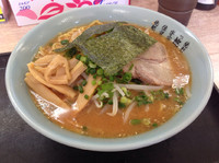 「味噌ラーメン（大盛り）550円＋120円」@伝説のすた丼屋 座間店の写真