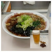 「青島ラーメン＋薬味ネギ増し＋小ビール」@青島食堂 秋葉原店の写真