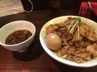 「肉盛りつけ麺 中」@魁 肉盛りつけ麺 六代目けいすけの写真
