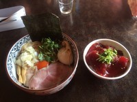 「濃厚たまごのまぜそば」@中華そば 四つ葉の写真