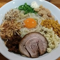 「まぜそば  ７５０円」@ギガムジャキの写真