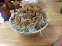 「らーめん中 750円  魚粉50円」@びんびん豚の写真