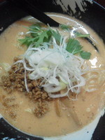 「白担々麺（太麺）\710＋半ライス（ランチサービス）」@担々麺屋 炎の写真