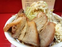 「ミニラーメン豚入り（ヤサイニンニクアブラ）」@ラーメン にんにくマンの写真