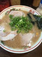 「ラーメン（オープン記念111円）通常は680円」@豚骨発祥久留米ラーメン くるめや 浅草店の写真