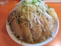 「ラーメン豚入り（７９０円）＋豚マシ」@ちばからの写真