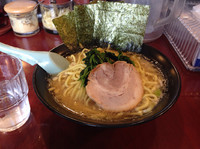 「豚骨醤油（大盛り）690円＋100円」@藤井家の写真