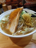 「極上濃厚カレーラーメン880円」@らーめん つけ麺 春樹 日暮里店の写真